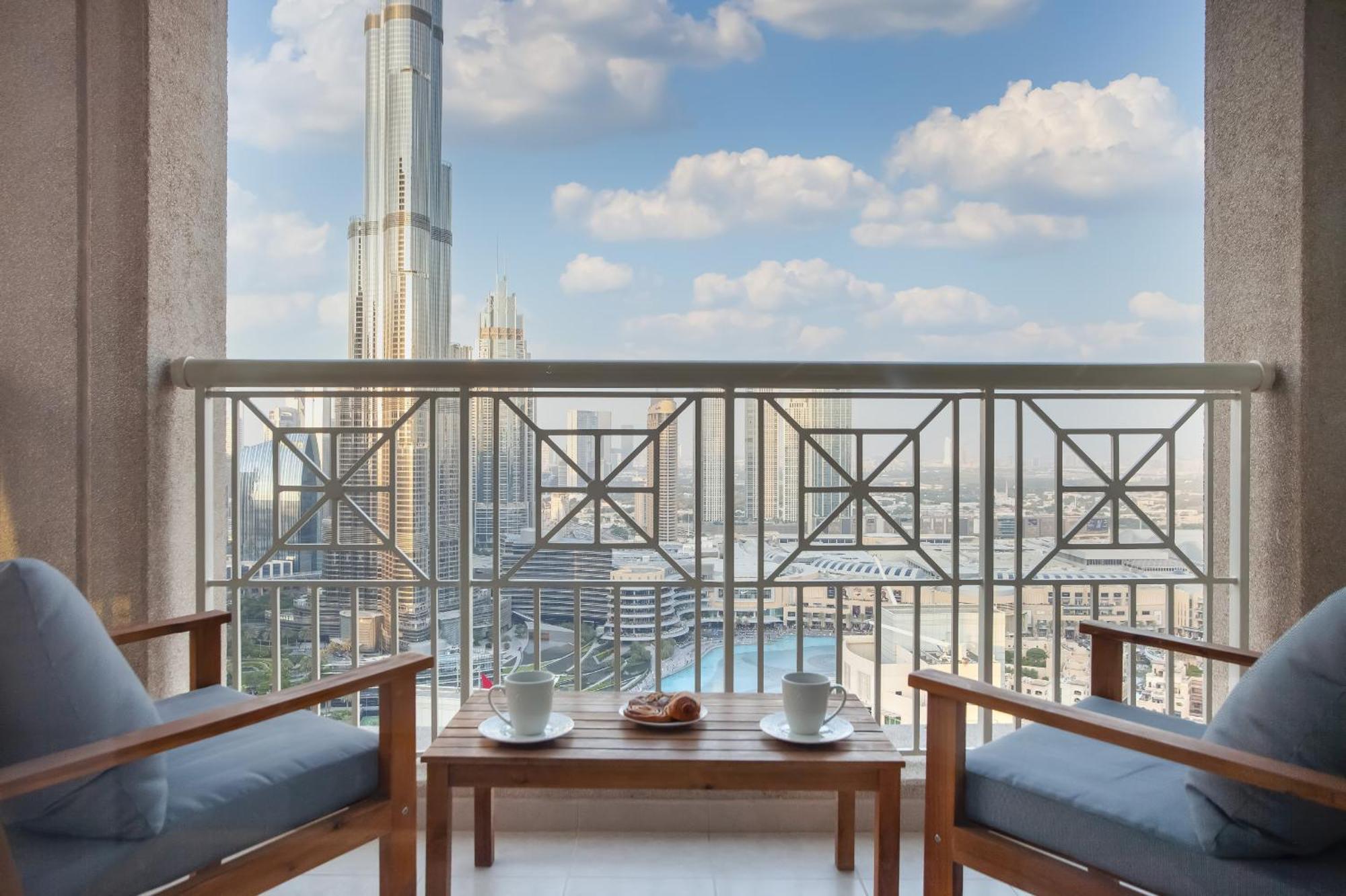 Signature Burj Khalifa View Residence دبي المظهر الخارجي الصورة