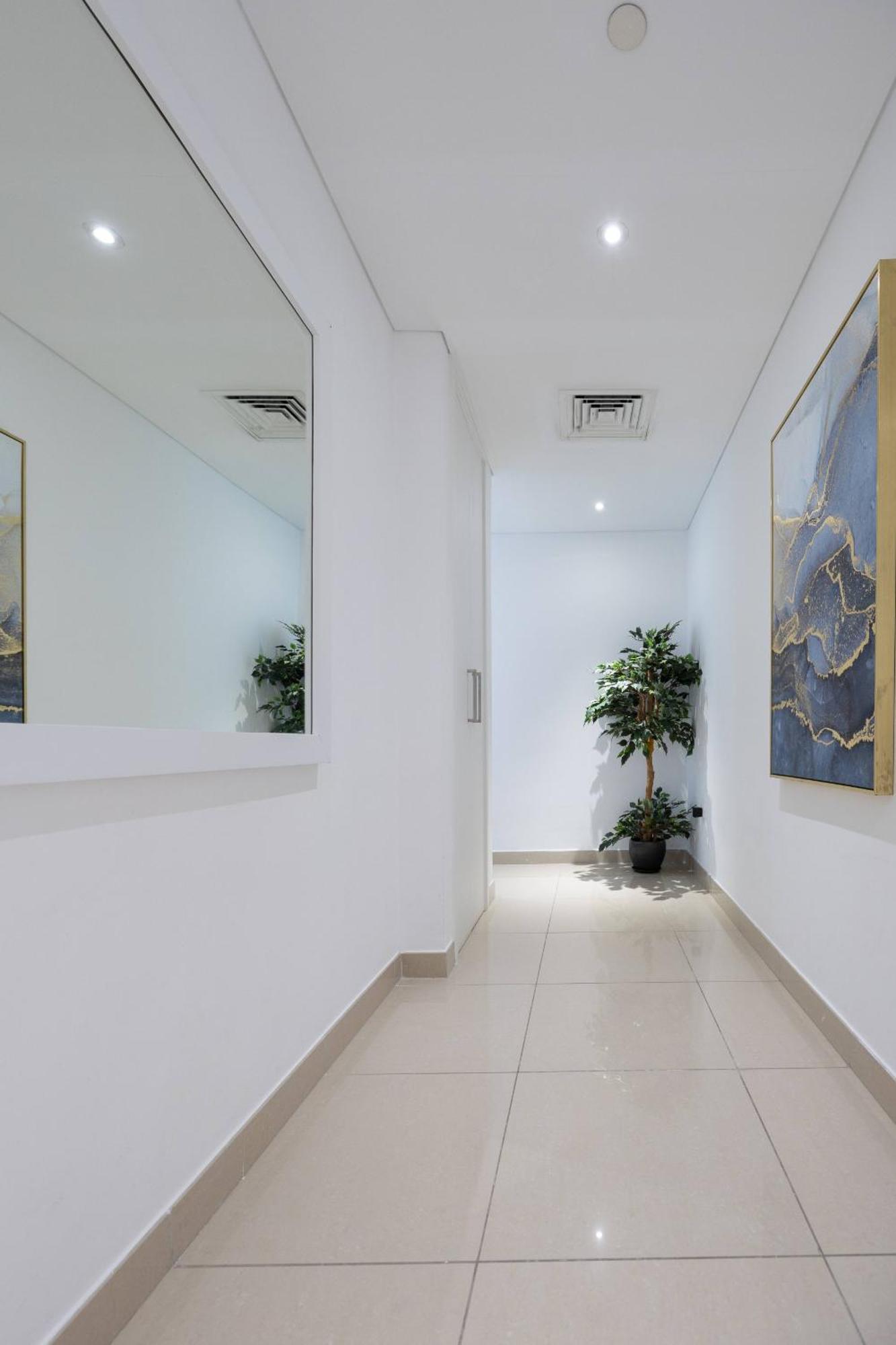 Signature Burj Khalifa View Residence دبي المظهر الخارجي الصورة